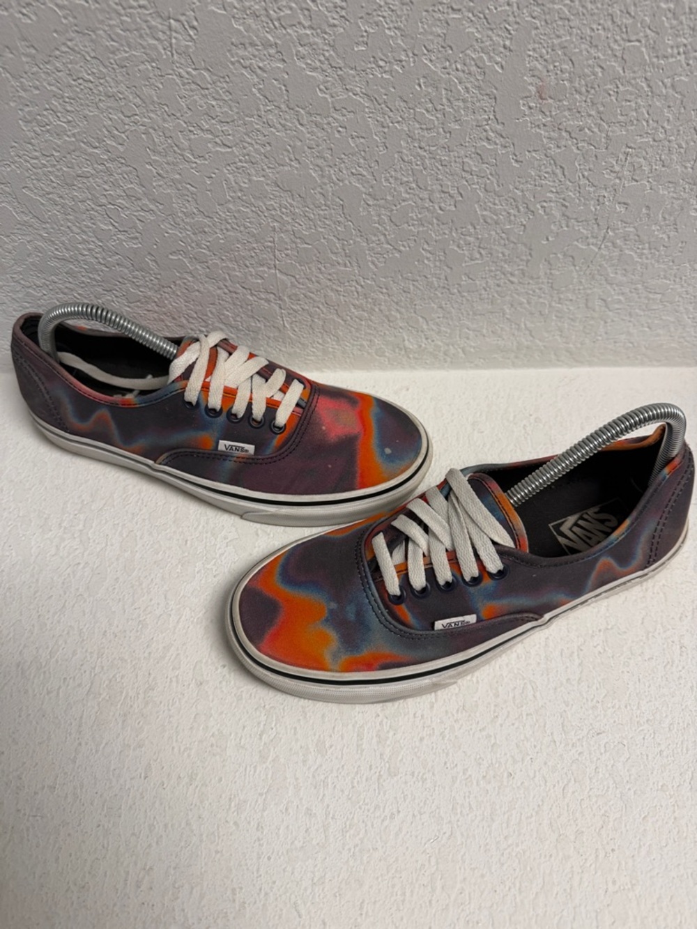 Vans Tie-Dye Low Top Sneakers in Orange, Blue and Purple Unisex M 8 W 9.5 - Picture 2 of 8